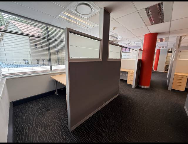 688M² OFFICE TO LET IN PARKTOWN